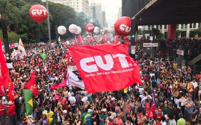 Greve geral vai parar o Brasil no dia 19, avisa Vagner Freitas