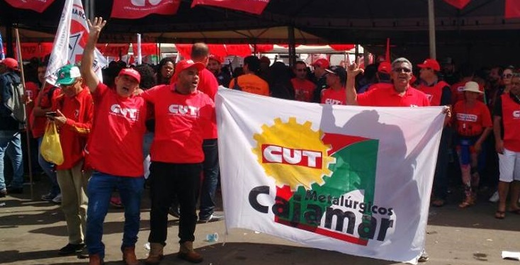 Sindicato marca presença em Brasília contra reformas e por ‘Diretas Já’