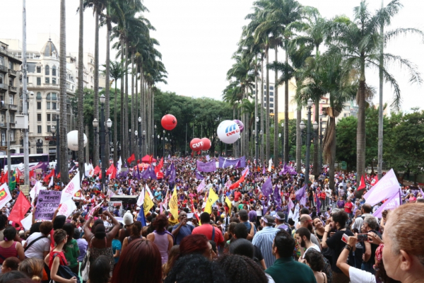 Metalúrgicas da CUT São Paulo na luta por direitos e contra o Câncer de Mama
