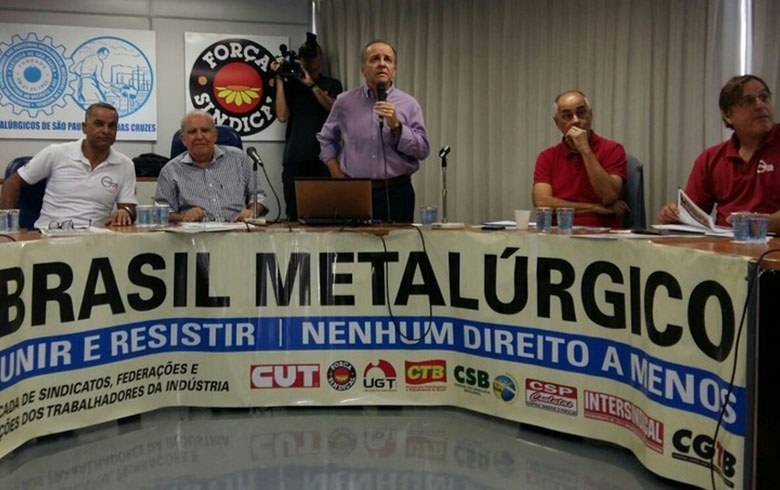 Metalúrgicos discutem resistência à reforma trabalhista